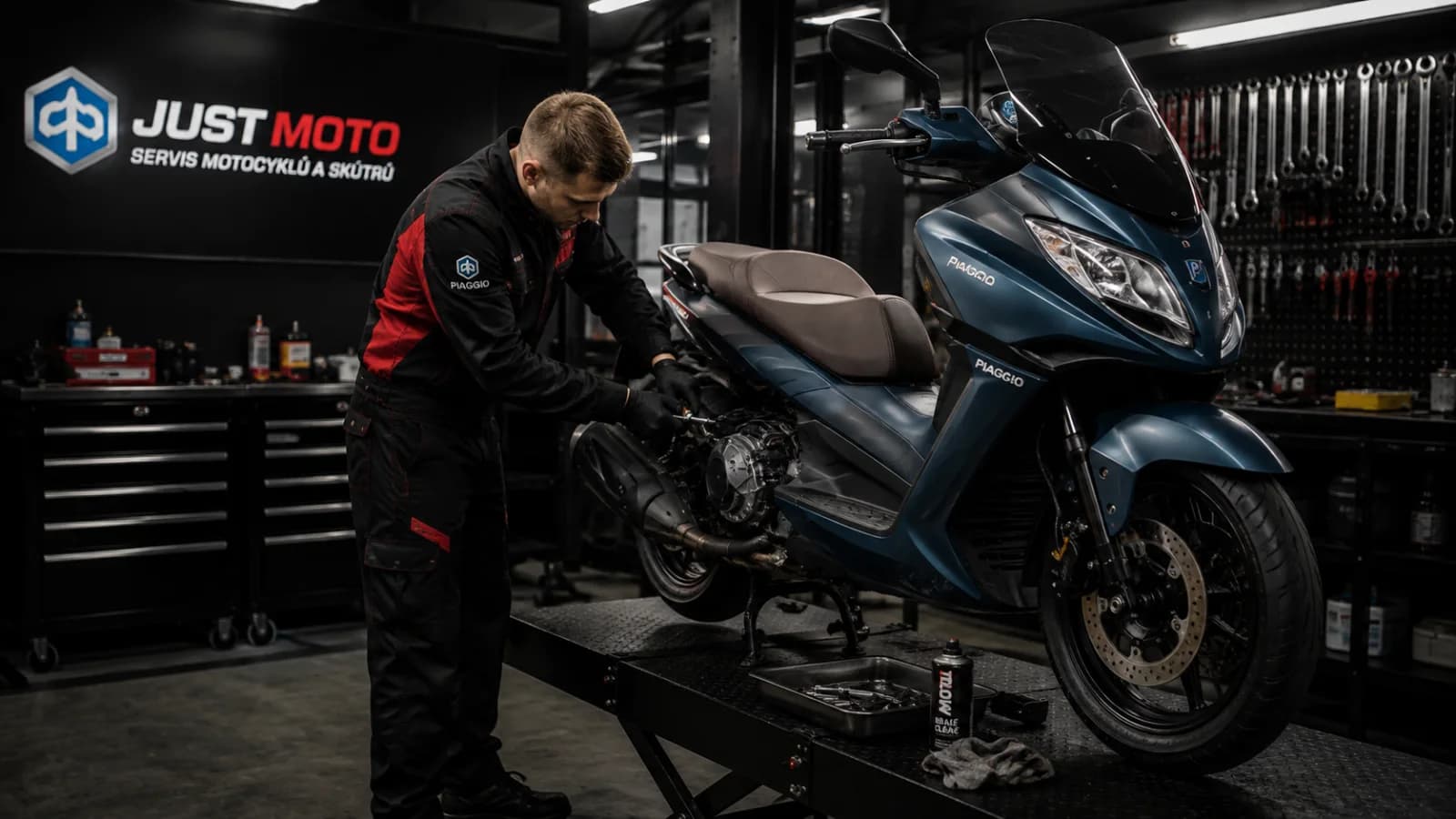 Piaggio scooter service in Just Moto Prague workshop